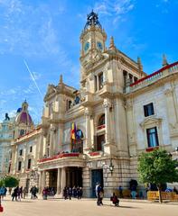Aparcament cotxe a Sant Francesc. Garaje próximo a poeta querol