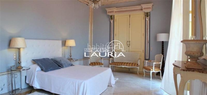 Foto edf0be28-6f2d-40d6-9e37-bc376a96ae0b. Édifice dans El Pilar Valencia