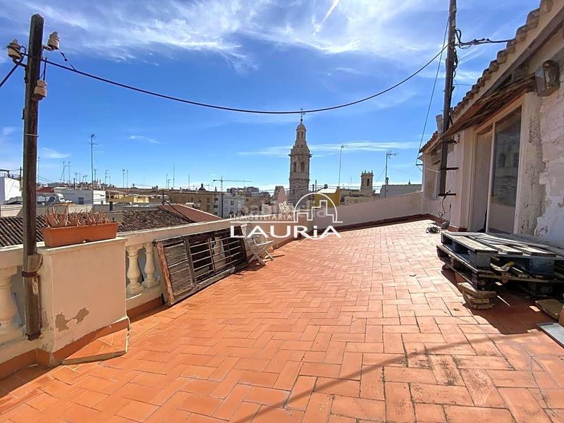 Foto 3d5ffc28-34c9-43ca-8b59-f97308e31d95. Alquiler ático mercado central en El Mercat Valencia