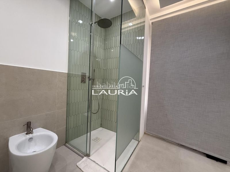 Piso inversion en centro con terraza interior en Valencia - Imagen 20