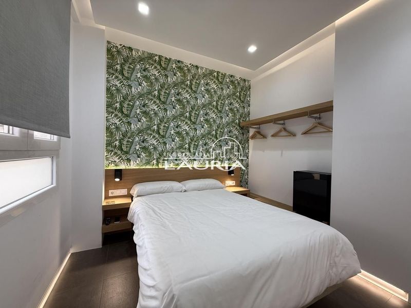 Piso inversion en centro con terraza interior en Valencia - Imagen 2