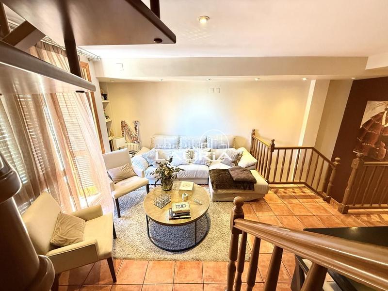 Foto 3c9fc443-95e1-4e1f-9001-10b331f3e82d. Haus mit heizung in Foios