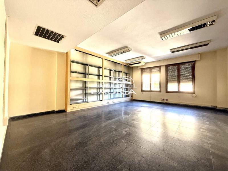 Foto f15cc54f-e347-4258-92e3-505f20828cc2. Location bureau dans Sant Francesc Valencia