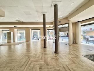 Location Local commercial  Roger de lauria. Centro calle lauria
