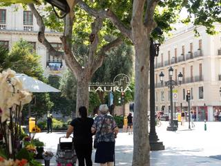 Lloguer Local Comercial  Roger de lauria. Calle lauria