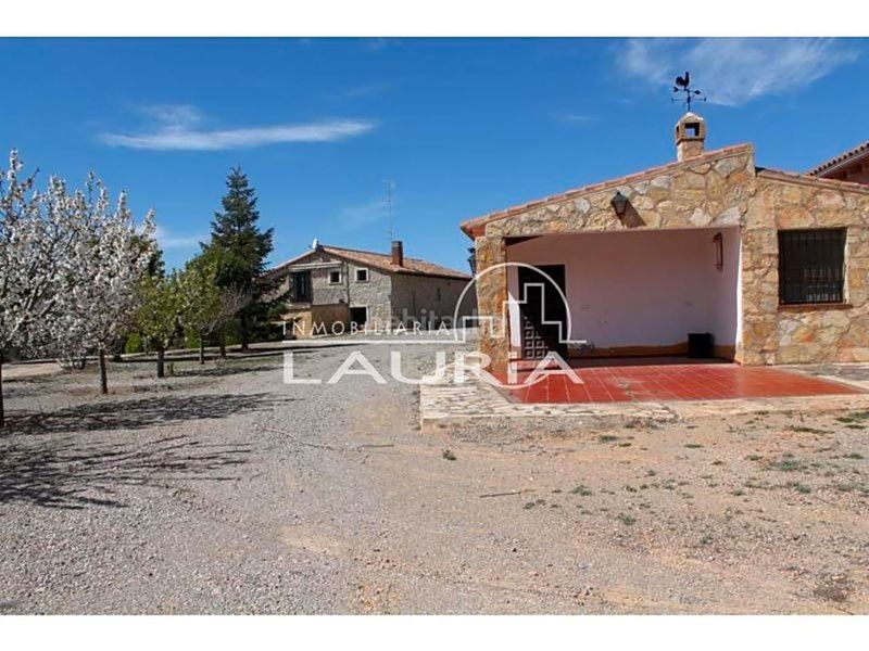 Foto a7150963-0ea3-47c2-89ee-9e9f7bc1d393. Masia amb calefacció aparcament piscina a Pedanías Teruel