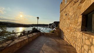 Masia  Pantano. Masía con vistas al pantano en teruel