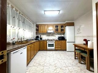 Casa  Carrer d'alacant. Casa independiente en venta en alfafar