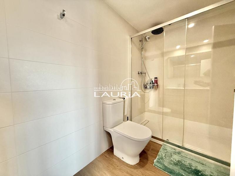 Foto 0b01746c-c3c4-4dbb-973a-00284794ca8a. Àtic a Sant Antoni Valencia