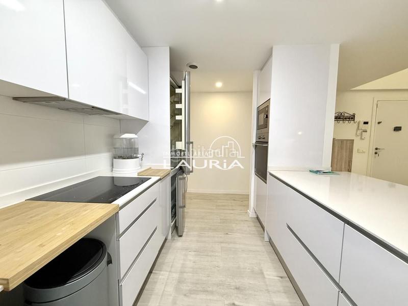 Foto 1658c15a-81d2-461f-a00b-5e9dcf0b15e6. Àtic a Sant Antoni Valencia