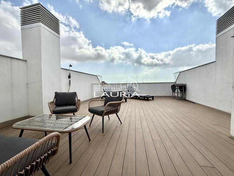 Foto 61fb1dca-5d68-4648-a5ea-59bd3c59b135. Àtic a Sant Antoni Valencia