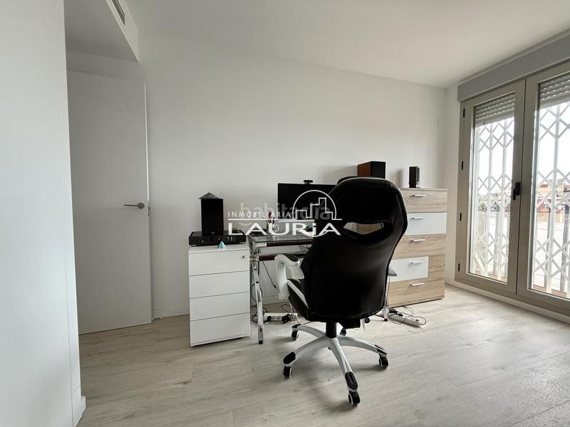 Foto 77b79ede-c474-4225-ac71-4fa56154c059. Àtic a Sant Antoni Valencia