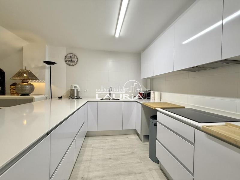 Foto b5d3a150-005c-4c75-abcf-9ed227df2993. Àtic a Sant Antoni Valencia