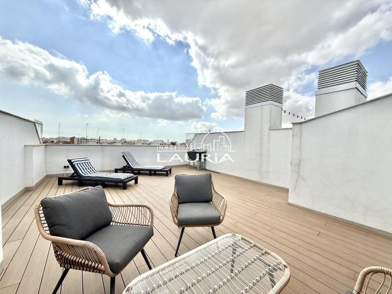 Foto e3f0dea6-9332-4cb4-b270-88f2b6d144a8. Àtic a Sant Antoni Valencia