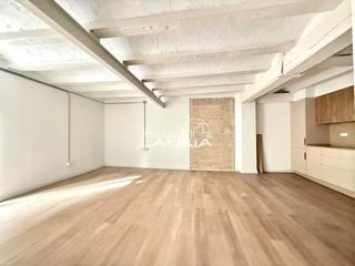 Location Appartement à La Roqueta. Zona estación del norte
