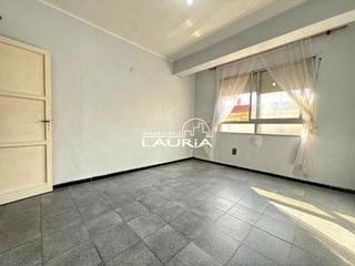 Pis  Valencia. Piso de inversin en venta en burjassot