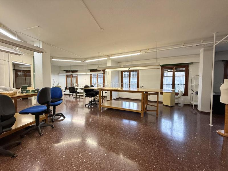 Foto 18a9a9c0-078d-46f5-86f4-2520c45d0a2b. Alquiler oficina plaza del patriarca en Sant Francesc Valencia