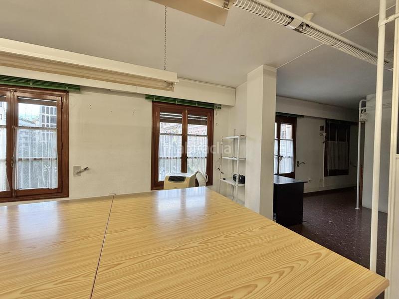 Foto 9b78b11f-d87b-4967-90d9-601450d0470e. Alquiler oficina plaza del patriarca en Sant Francesc Valencia