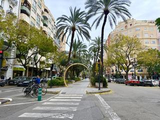 Location Local commercial  Del reino de valencia. Ensanche, avenida reino de valencia