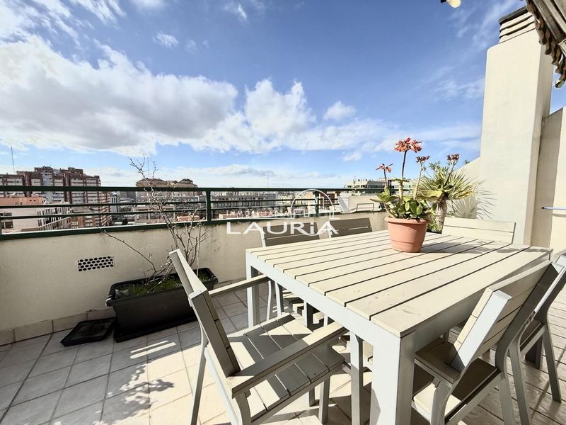 Ático ciudad de las ciencias vivienda con amplia terraza y garaje en Valencia - Imagen 9