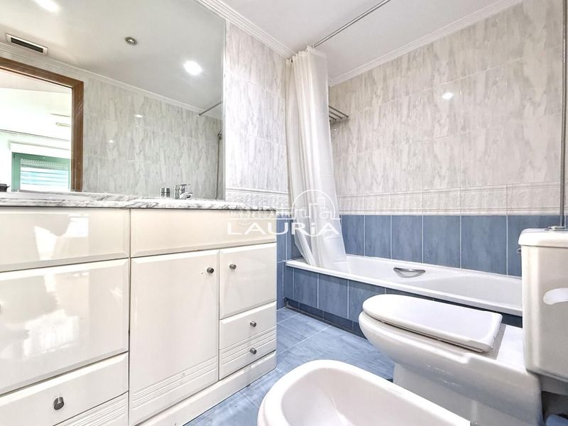 Ático ciudad de las ciencias vivienda con amplia terraza y garaje en Valencia - Imagen 18