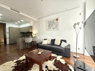 Rent Flat  Mosen femades. Plaza ayuntamiento de valencia alquiler larga estancia