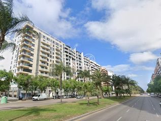 Autoparkplatz  De francia. Avenida de francia