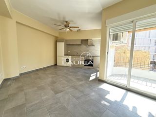 Rent Flat in De la cruz 1. Zona centroel carmen