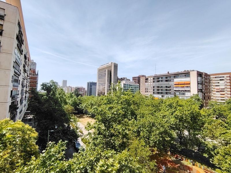 Foto 55ae8936-3901-4998-8077-d3393566cb85. Pis amb calefacció aparcament a Nueva España Madrid