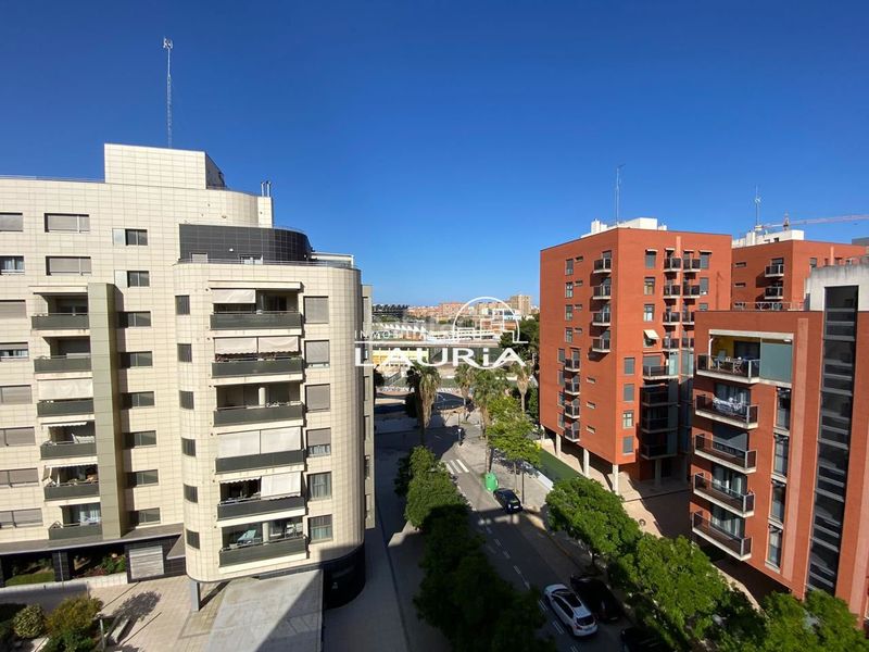 Foto 59c8e240-e8da-4478-88dc-68d52898d7da. Lloguer pis amb aparcament a Sant Pau Valencia