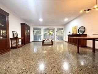 Flat in Calle Jose Bea izquierdo