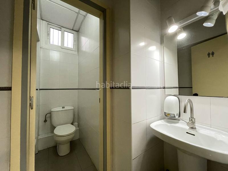 Foto 3e6e8eff-8d3e-4844-a830-9d2a2eb69c65. Local comercial local en venta en Sant Antoni en Sant Antoni Barcelona