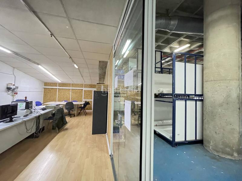 Foto 3e9a9a52-9b45-490f-9e7a-5ff2db41b27c. Local comercial nave industrial en venta en el Bon Pastor08030 en Barcelona