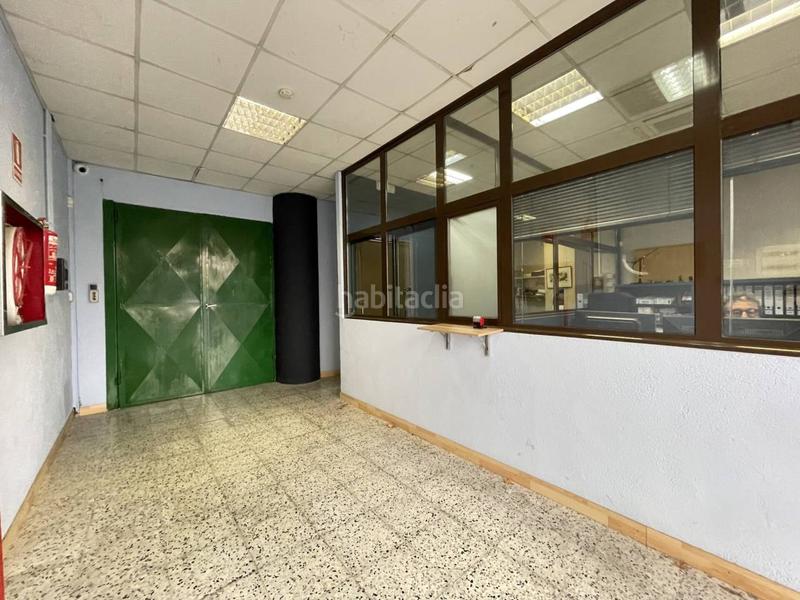 Foto 7868825d-b6a4-48aa-b23d-00fcba0966cb. Local comercial nave industrial en venta en el Bon Pastor08030 en Barcelona