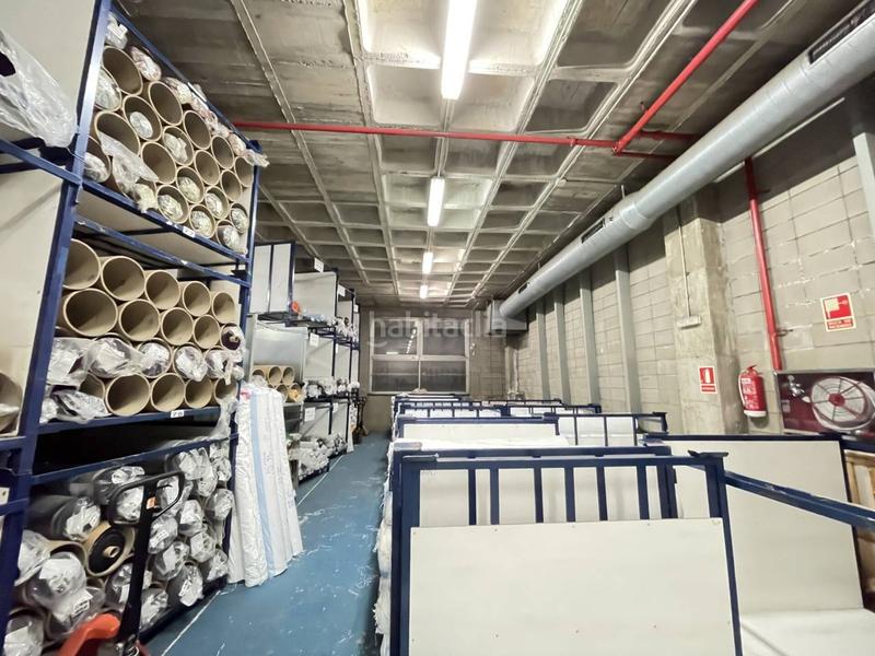 Foto 8a148c46-9a37-4b1d-a504-ec5ee0ce7eee. Local comercial nave industrial en venta en el Bon Pastor08030 en Barcelona