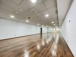 Location Local commercial  Alfons xiii. Local en alquiler en badalona