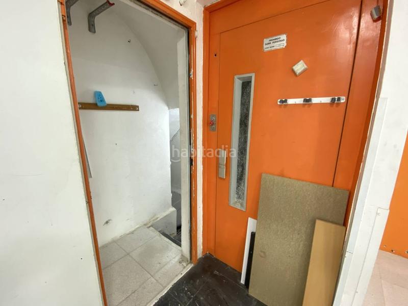 Foto 54c63cf9-80ff-4509-95f8-be2832ba73f8. Alquiler local comercial en càceres 14 local en alquiler en Sants08028 en Barcelona