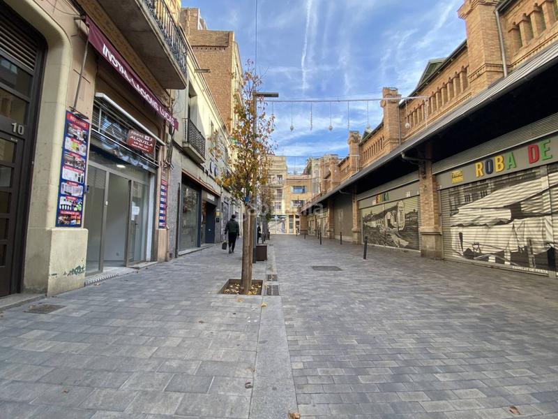 Foto db66ba29-0af9-4fe6-b53f-5f03073cf4f5. Rent business premise in càceres 14 in Sants Barcelona