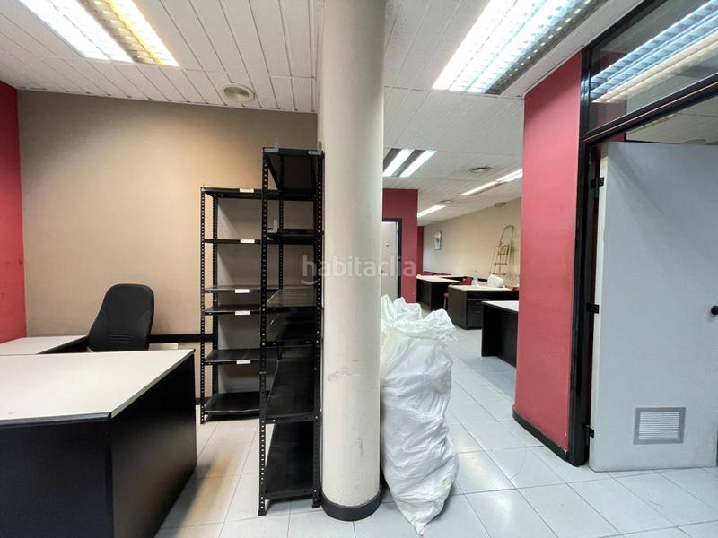 Foto 9c0fd477-3beb-4ef3-8f6f-cae5aa23754f. Alquiler local comercial en banús 35 local en alquiler en santa coloma en Santa Coloma de Gramenet