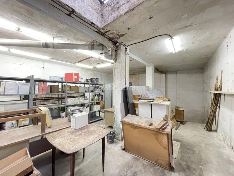 Foto adcb6dae-7679-49fe-a75f-a5d42f59900f. Alquiler local comercial en banús 35 local en alquiler en santa coloma en Santa Coloma de Gramenet