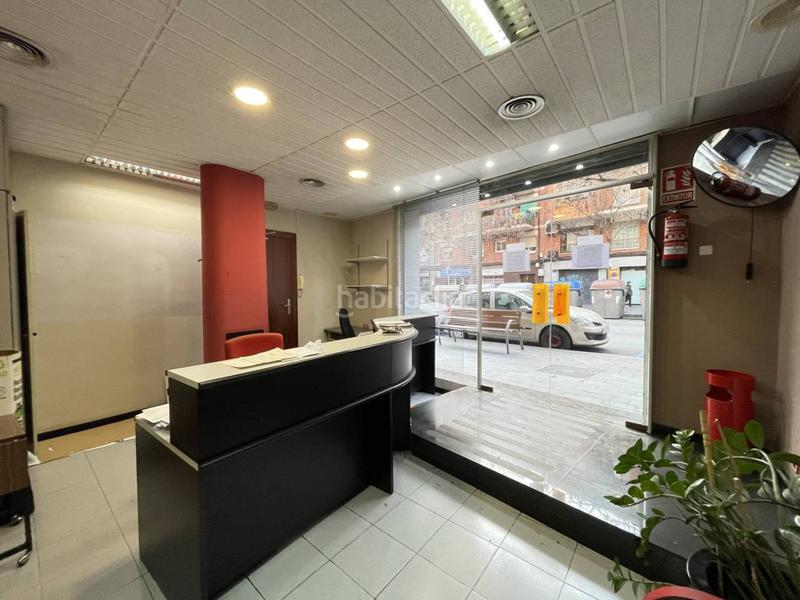 Foto ee0258dd-d371-4443-a15b-bc06f0e474b2. Alquiler local comercial en banús 35 local en alquiler en santa coloma en Santa Coloma de Gramenet