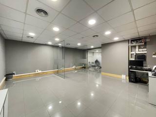 Lloguer Local Comercial  Regàs. Local en alquiler en sant gervasigalvany08006