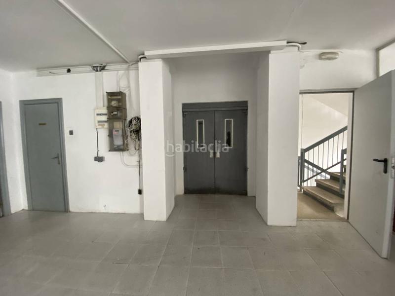 Foto 030bfe29-3415-4d0f-b50e-e8a0e1b351f8. Lloguer oficina a riereta 31 a Centre Hospitalet de Llobregat (L´)