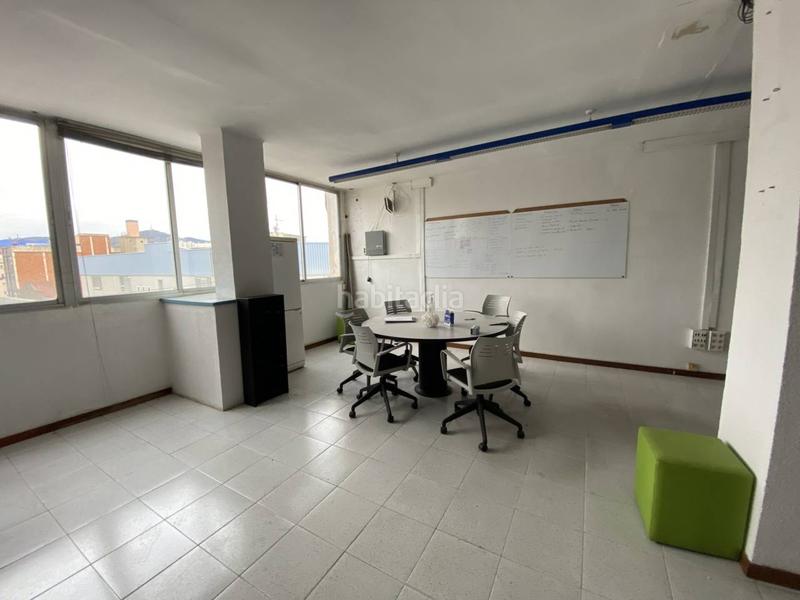 Foto 180a51a8-91af-4a42-9351-61789829c630. Lloguer oficina a riereta 31 a Centre Hospitalet de Llobregat (L´)