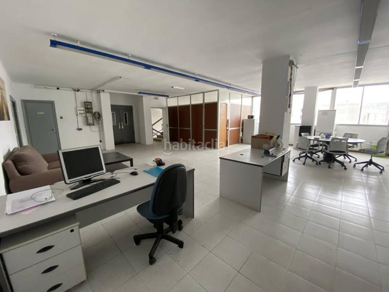 Foto 279b9804-4822-4489-bd6d-8e34b6174b40. Lloguer oficina a riereta 31 a Centre Hospitalet de Llobregat (L´)