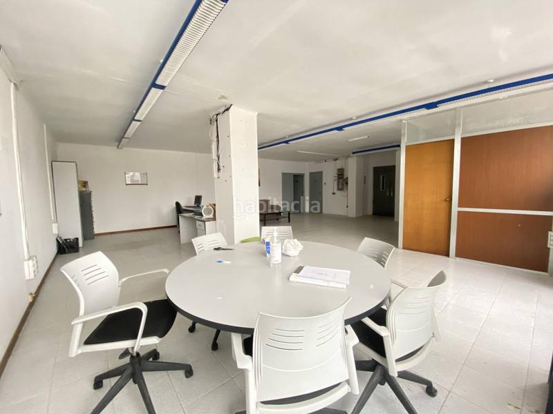 Foto e9ebf405-e7ec-4129-8d2e-a8de012a71d6. Lloguer oficina a riereta 31 a Centre Hospitalet de Llobregat (L´)