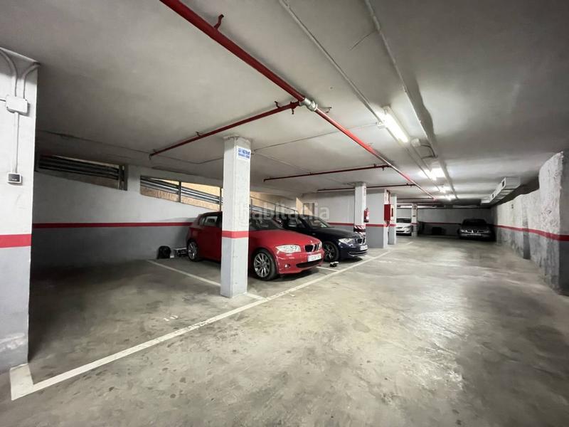 Foto a56ba3cc-e410-43f0-893d-f2630fa96894. Parking coche en begur 11 parking en venta en sants en Barcelona