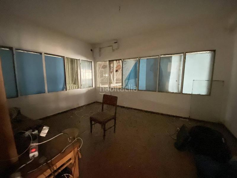 Foto 00e45544-58be-4d38-87d4-4f94a53811c3. Rent office space in alfons xii 345 in Gorg Badalona