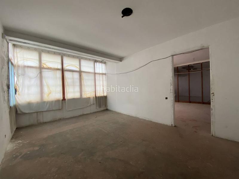 Foto 04fa25ba-0d59-4259-9f31-d85027cc4b7a. Rent office space in alfons xii 345 in Gorg Badalona