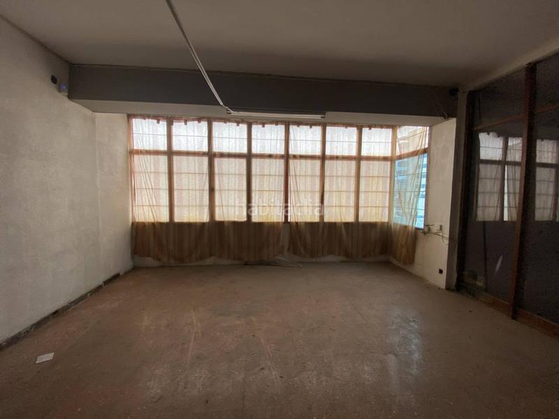 Foto dd087ad5-28b2-4e58-abd1-aab49fae3b35. Rent office space in alfons xii 345 in Gorg Badalona